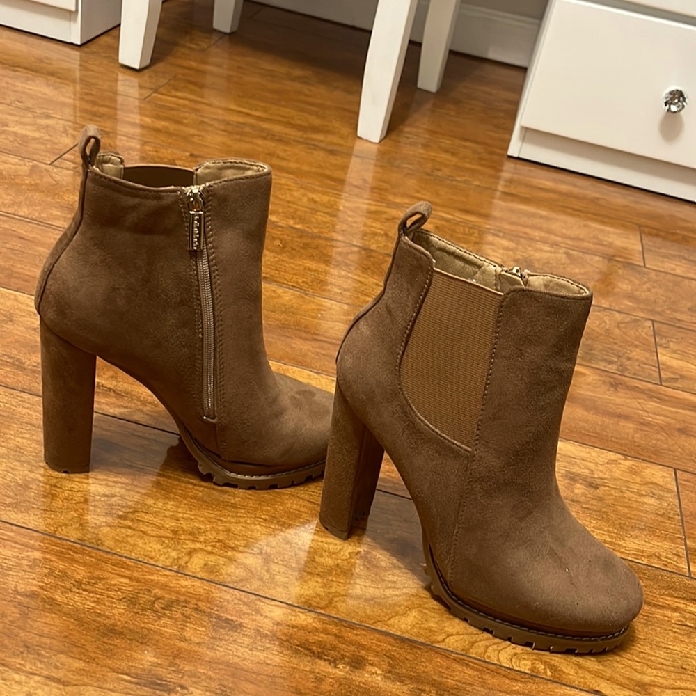 Brand new suede heel boots